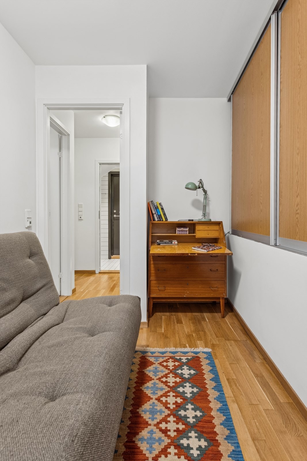 Utgang til bad og trappegang. Galleribilde