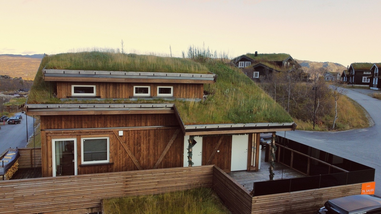 dji_fly_20231007_173330_274_1697296891700_photo_optimized-EDIT Galleribilde