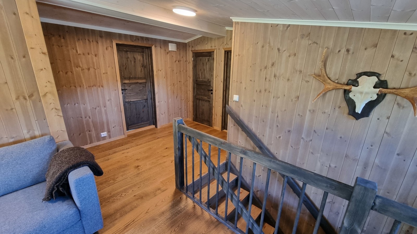 Gang oppe med loftstue. Galleribilde