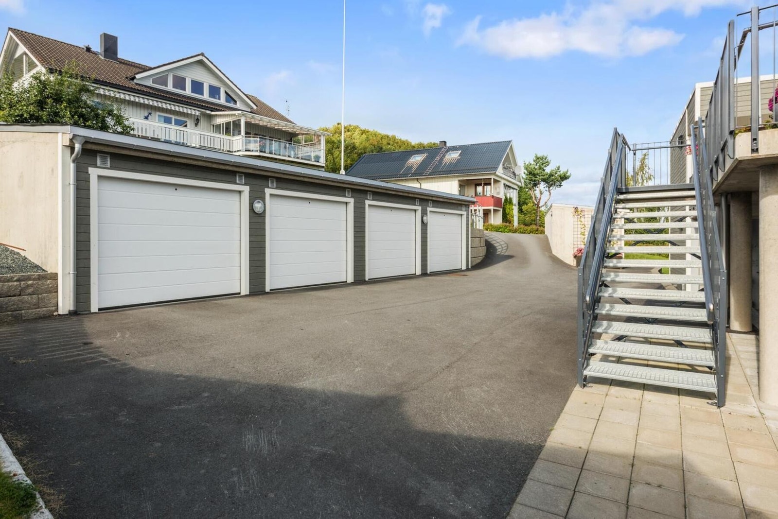 Andelen disponerer en garasjeplass. Galleribilde