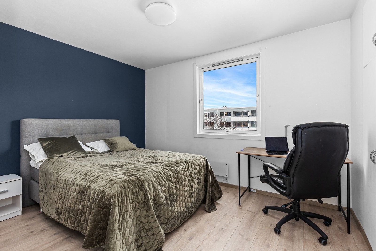 To soverom på henholdsvis 11 kvm og 7 kvm. Galleribilde