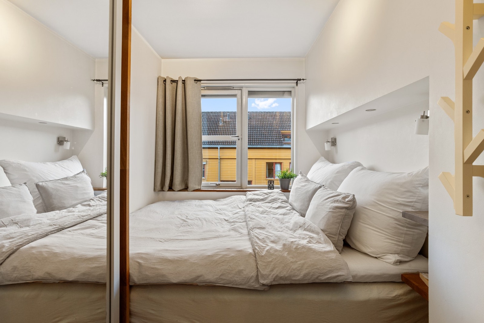 Soverom 3 er av noe mindre størrelse, men med plass til dobbeltseng. Galleribilde