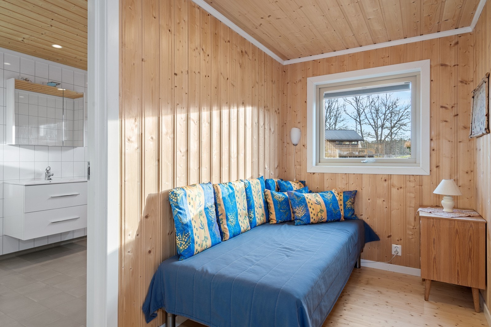 Soverom nr 2, vegg i vegg med badet Galleribilde