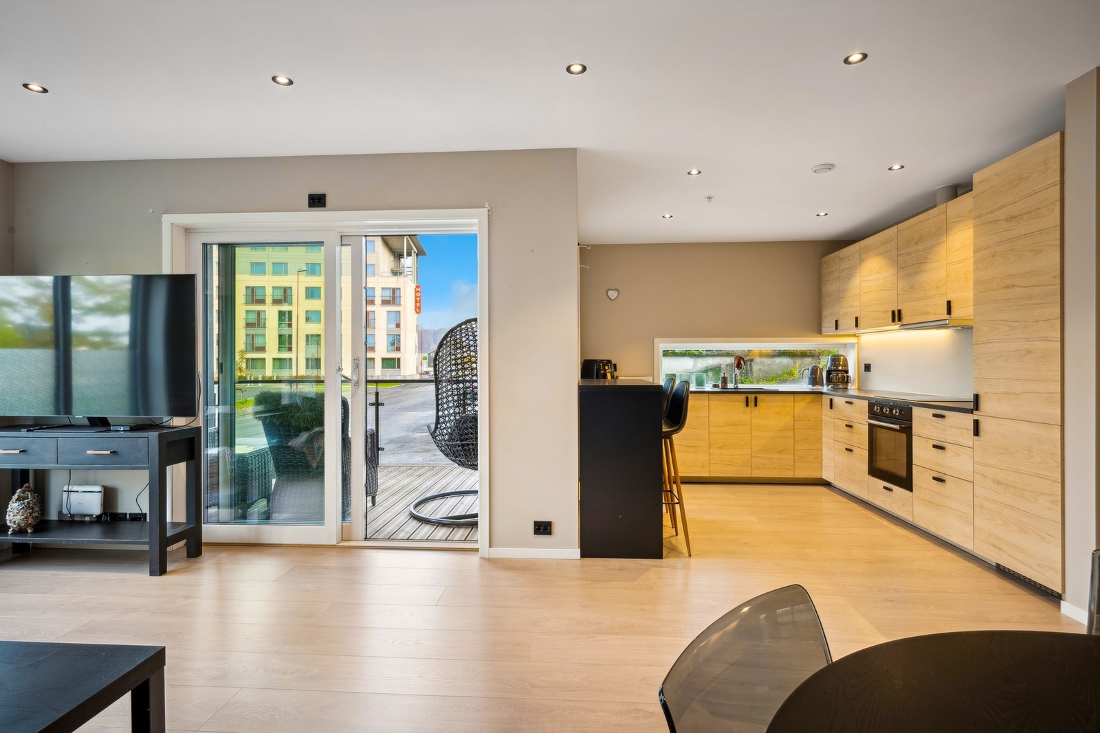 Husk å melde deg på til visning før 09. januar. Kontakt megler for privatvisning :-) Galleribilde