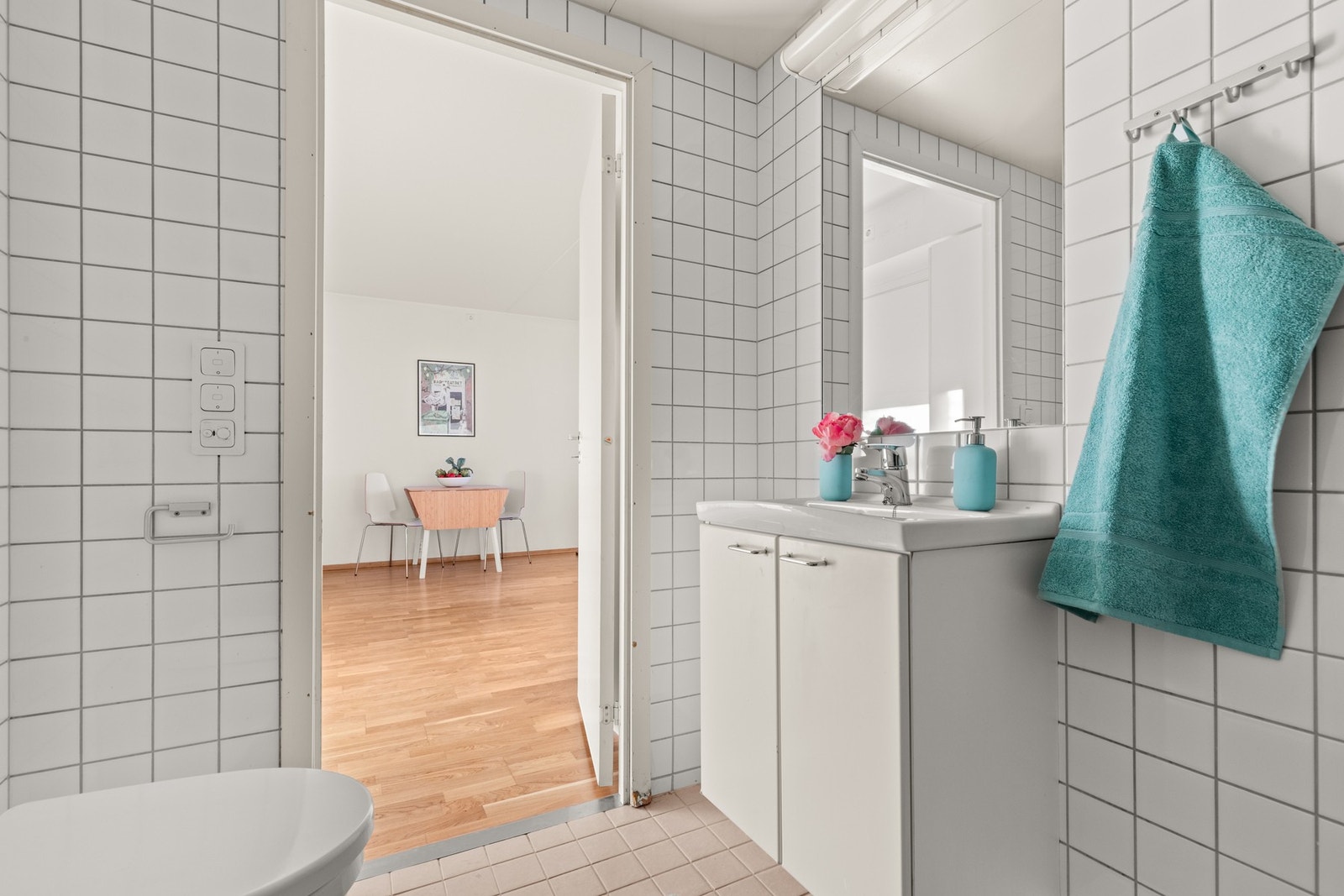 Flislagt bad med varmekabler i gulv. Galleribilde