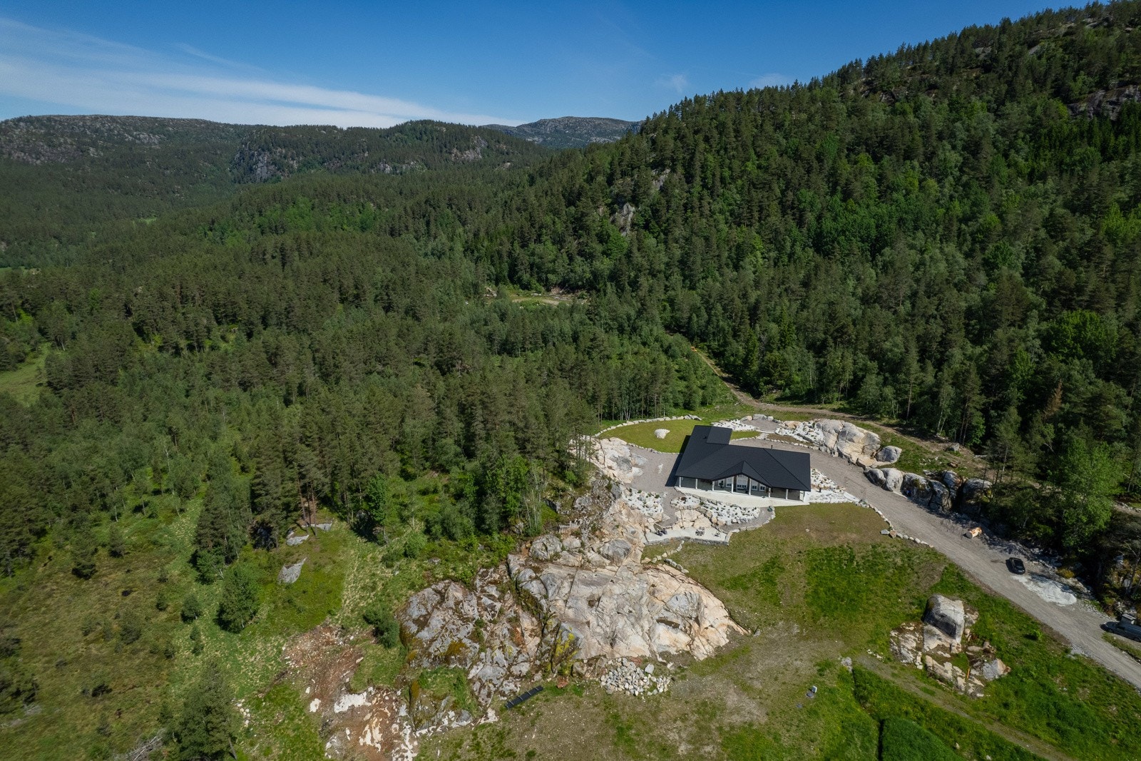 Drone, bolig - 2 - Espen Mills Galleribilde