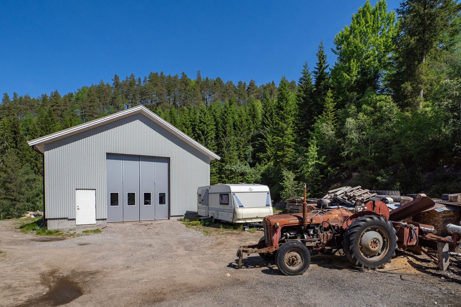 Driftsbygning fasade Galleribilde