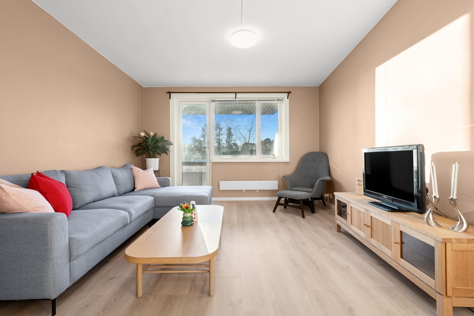 DNB Eiendom v/Kenny Tran har gleden av å presentere Agmund Bolts vei 15! Galleribilde