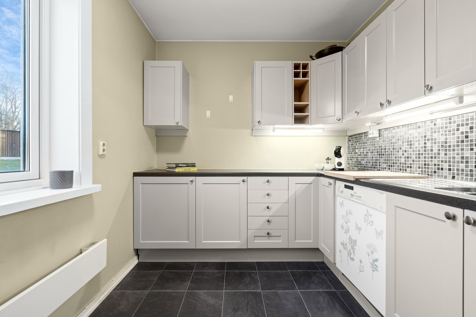 Her er det god plass til et spisebord dersom man ønsker dette. Galleribilde