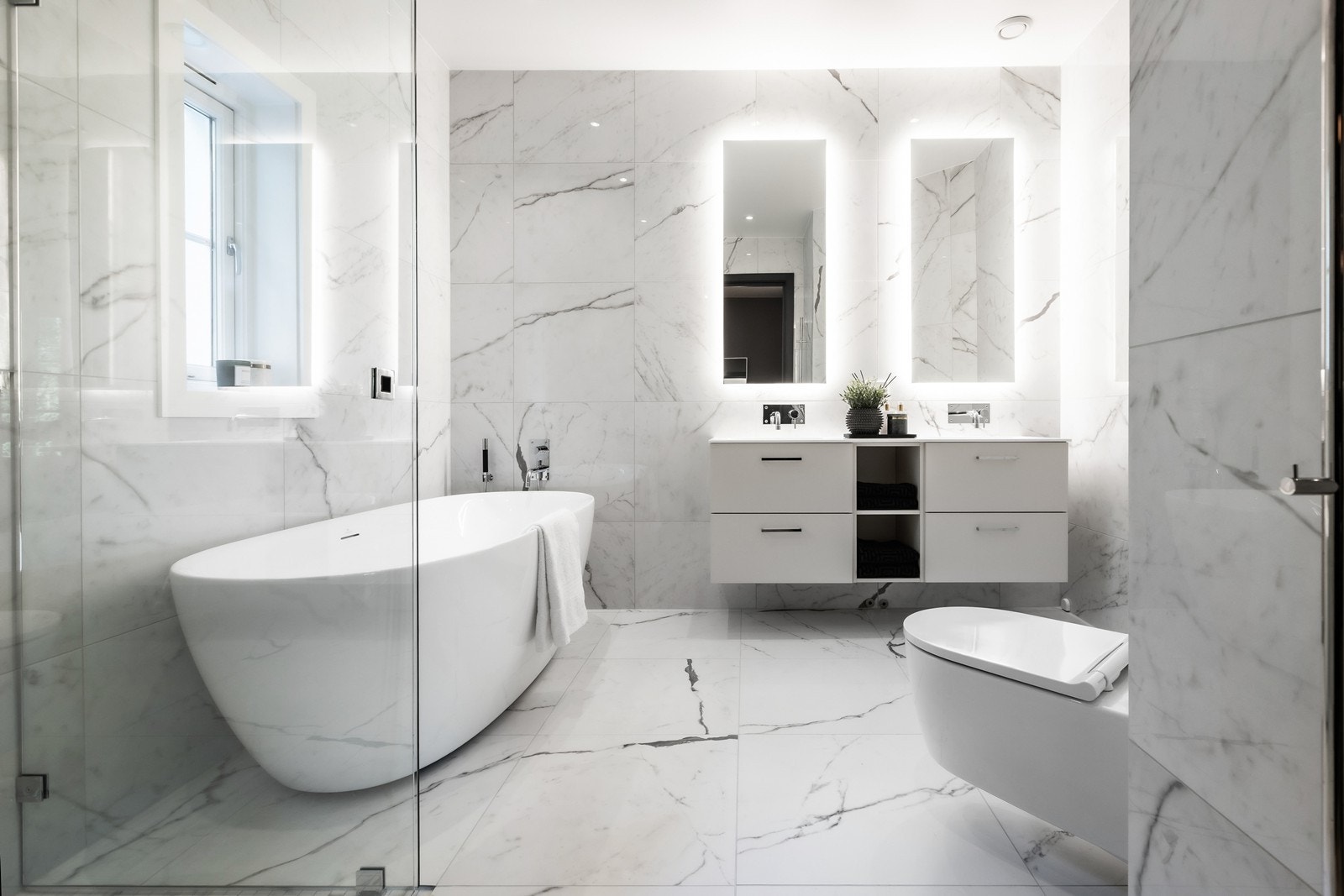 Badet har et eksklusivt preg som innbyr til velvære Galleribilde