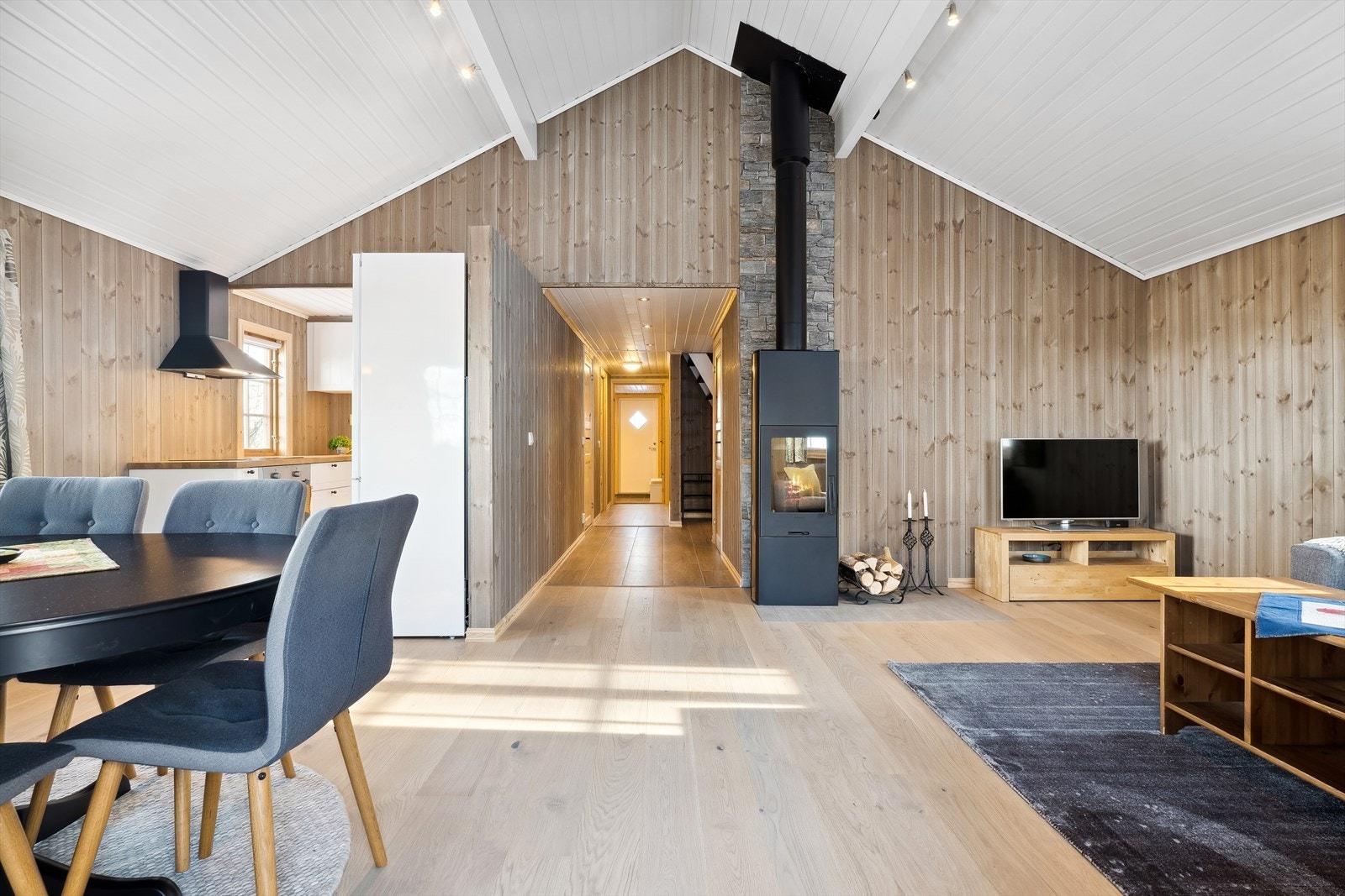 Stue/kjøkken. Galleribilde