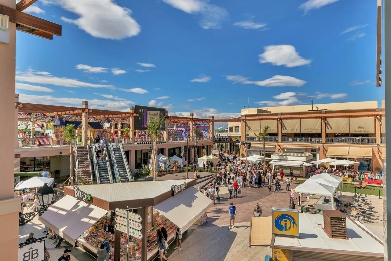 La Zenia Boulevard - kort gåtur unna Galleribilde