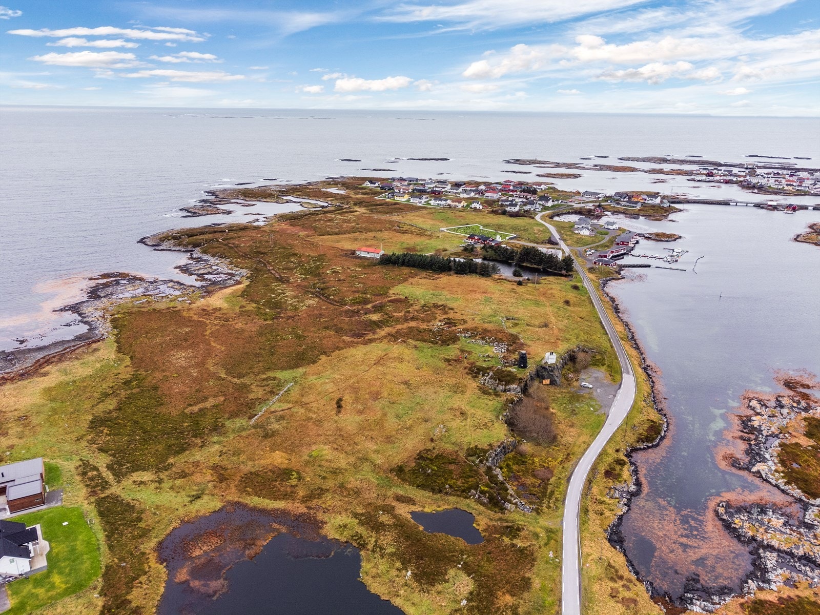 Skjærgårdsveien 920 består av et nyregulert tomtefelt, med 19 fantastiske tomter i idylliske omgivelser på Veiholmen. Galleribilde