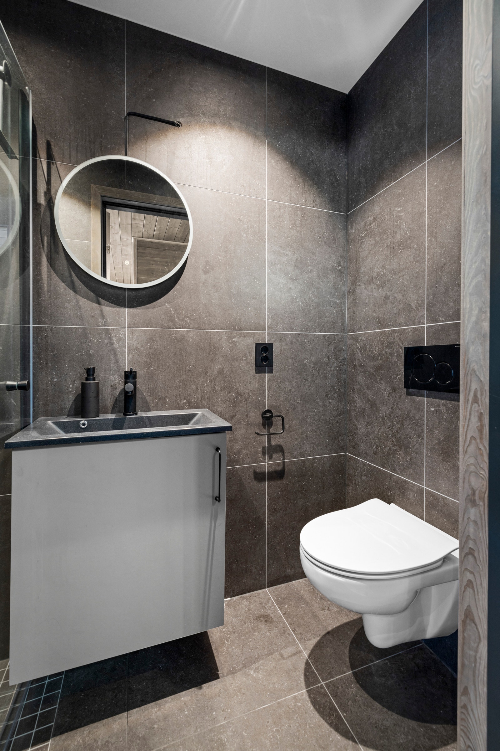 I 1.etasje er det mindre bad Galleribilde