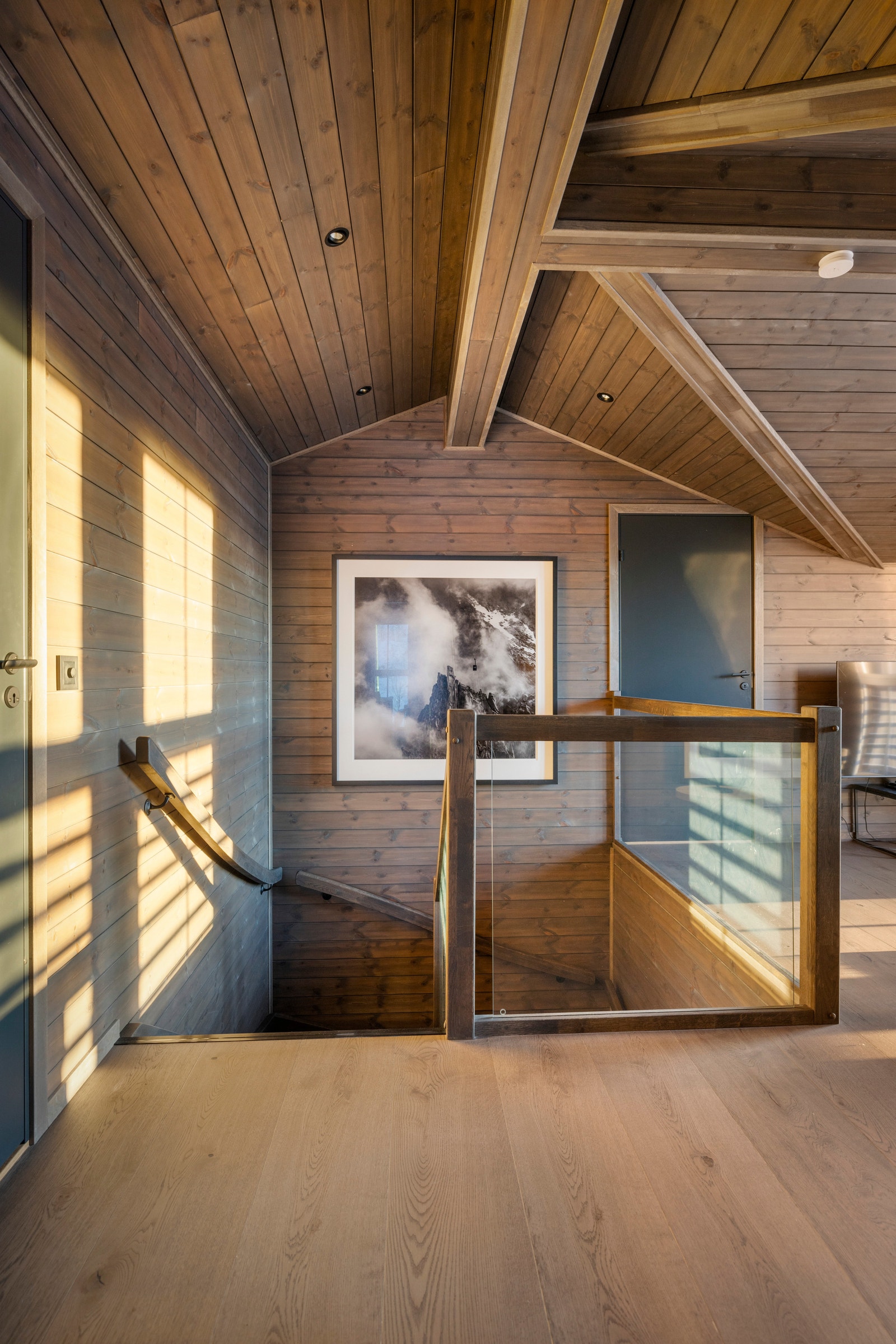 Trapp, sett fra 2. etasje Galleribilde