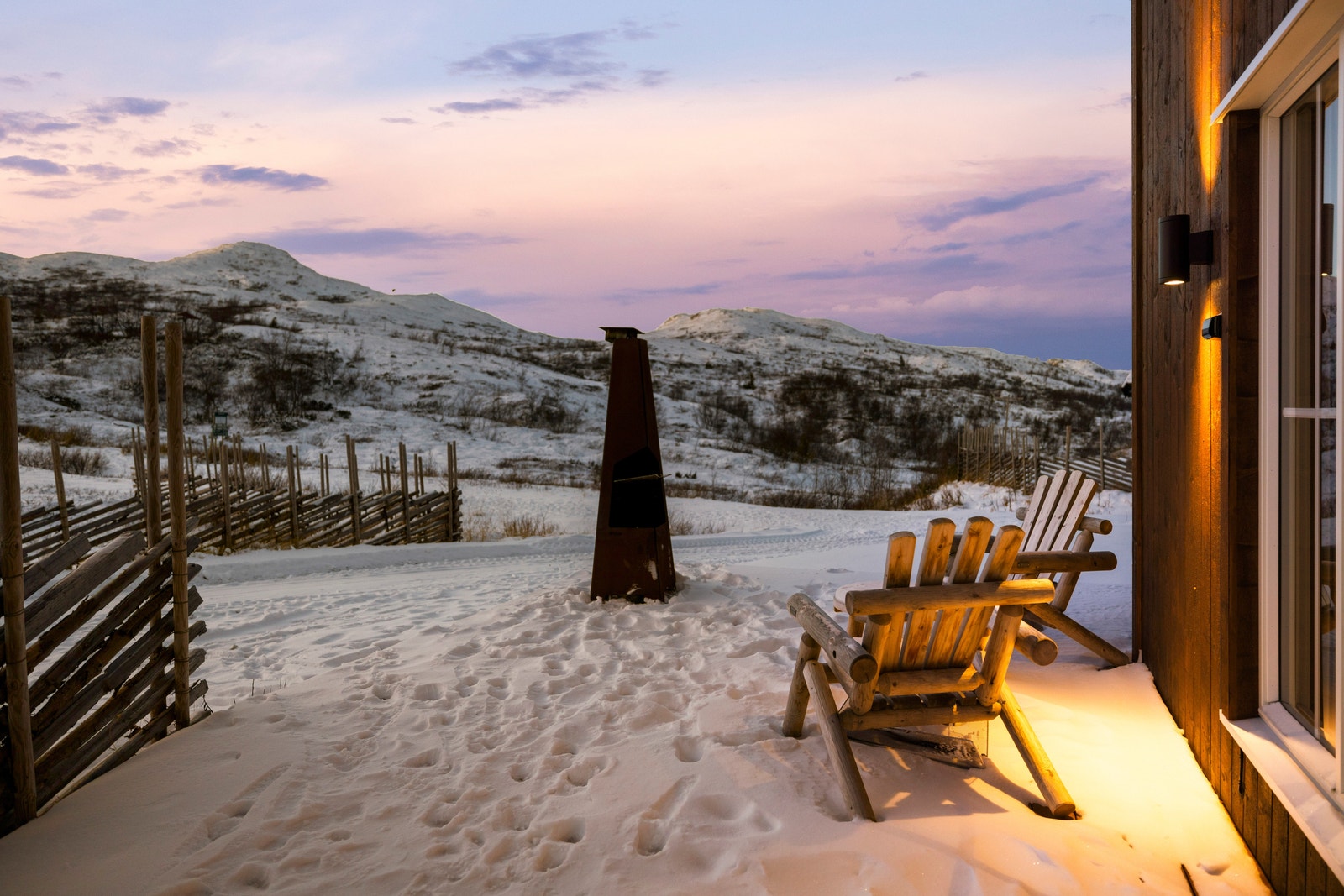 Hytta har en unik beliggenhet, midt i turterrenget på Dagali Galleribilde