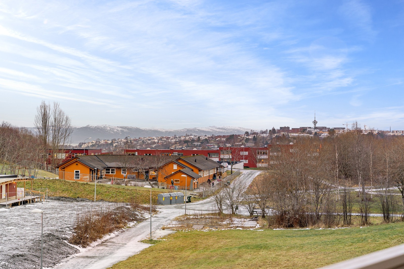 Utsikt mot nordvest. Galleribilde