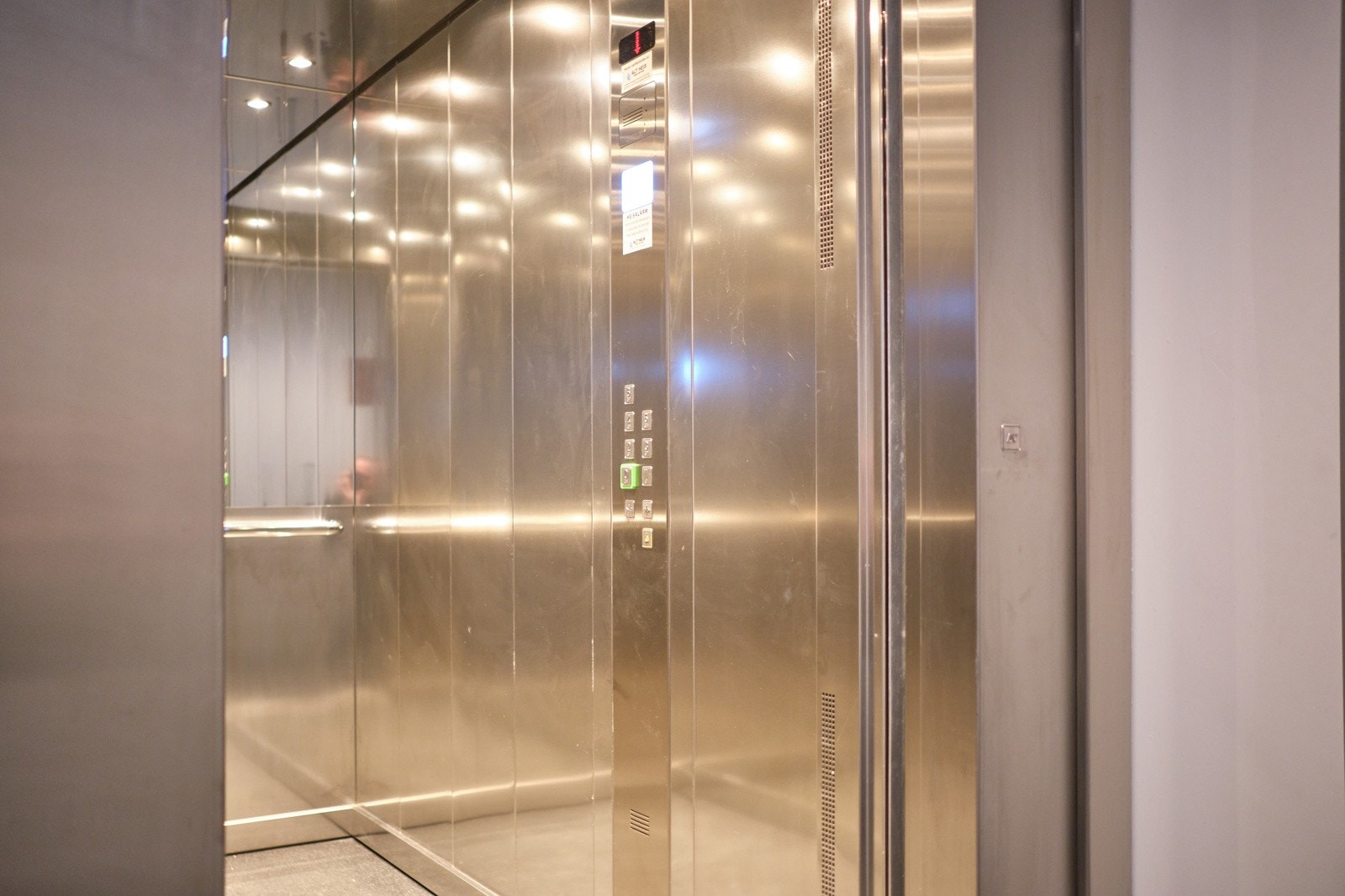 Heis fra felles inngang Foto: Anders Medhus /Hallingcast) Galleribilde