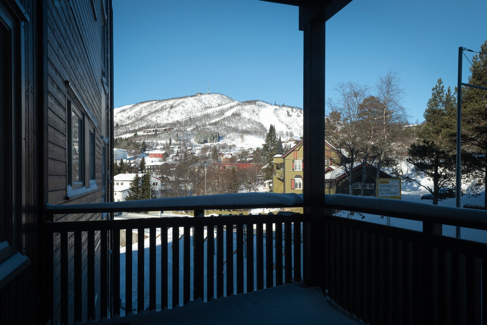 Utsikt fra leilighet 315 (utbyggers bilde fra en av leilighetene. Foto: Anders Medhus /Hallingcast) Galleribilde