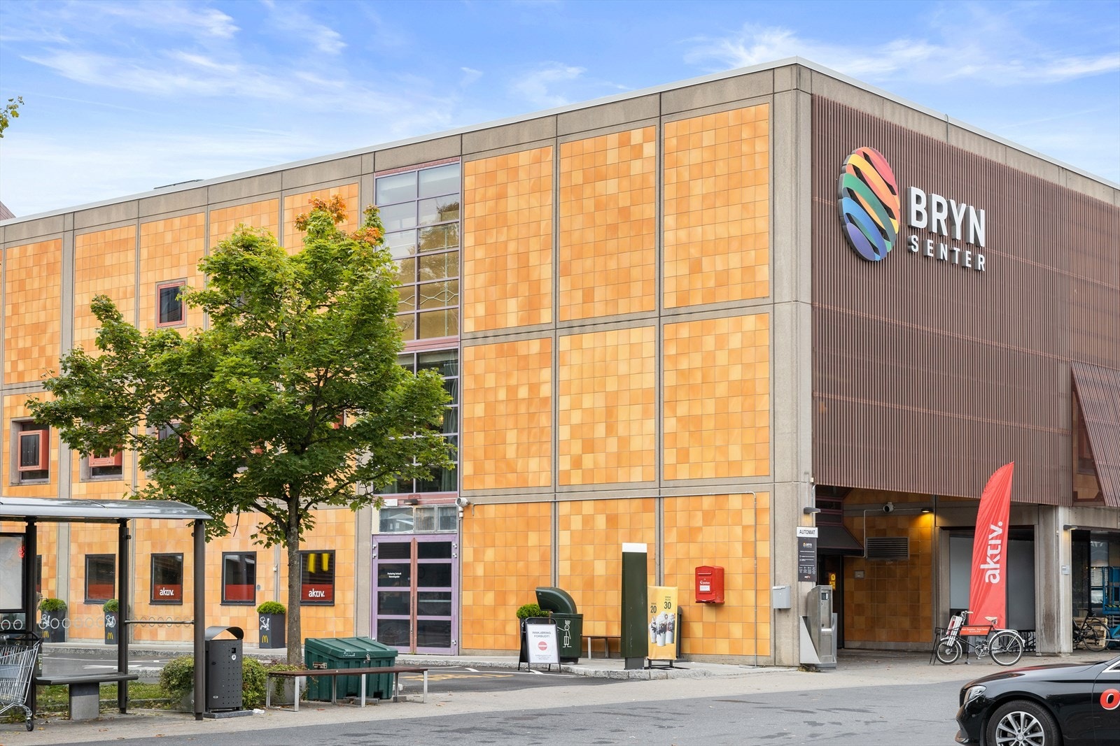 Leiligheten ligger rett ved Bryn senter Galleribilde