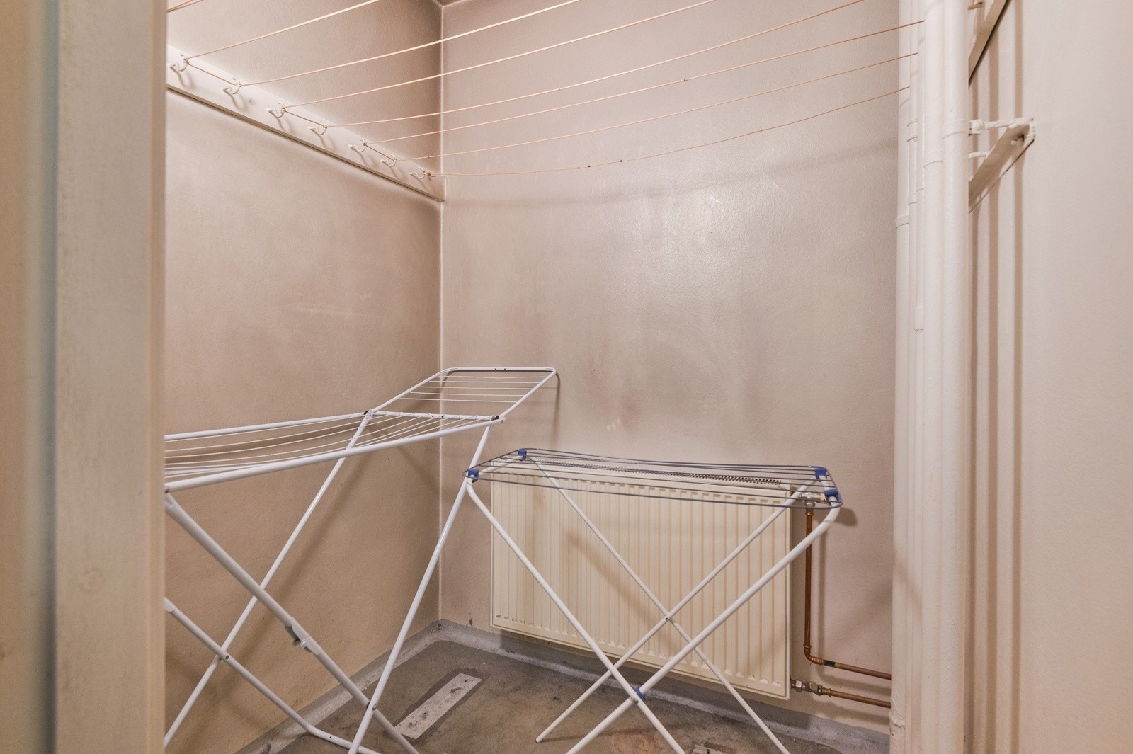 Effektivt og praktisk tørkerom tilknyttet fellesvaskeriet. Galleribilde