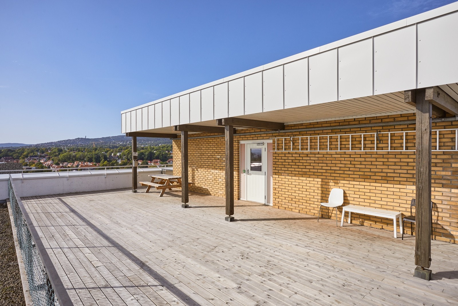 Som beboer har du tilgang til felles takterrasse. Galleribilde