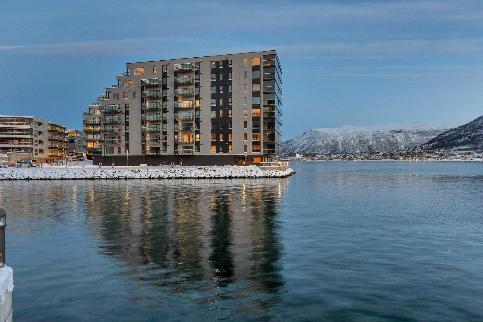 Nyholmen A706 - Velkommen på visning! For mer informasjon, ta kontakt om med eiendomsmegler Einar Nyland-Storhaug Galleribilde