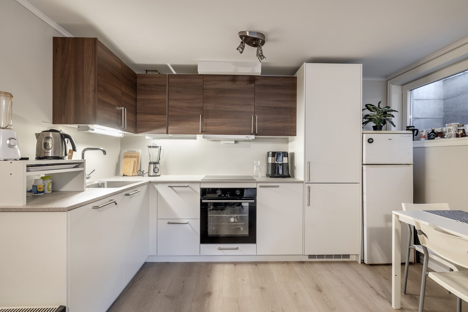 Hybel - kjøkken. Galleribilde