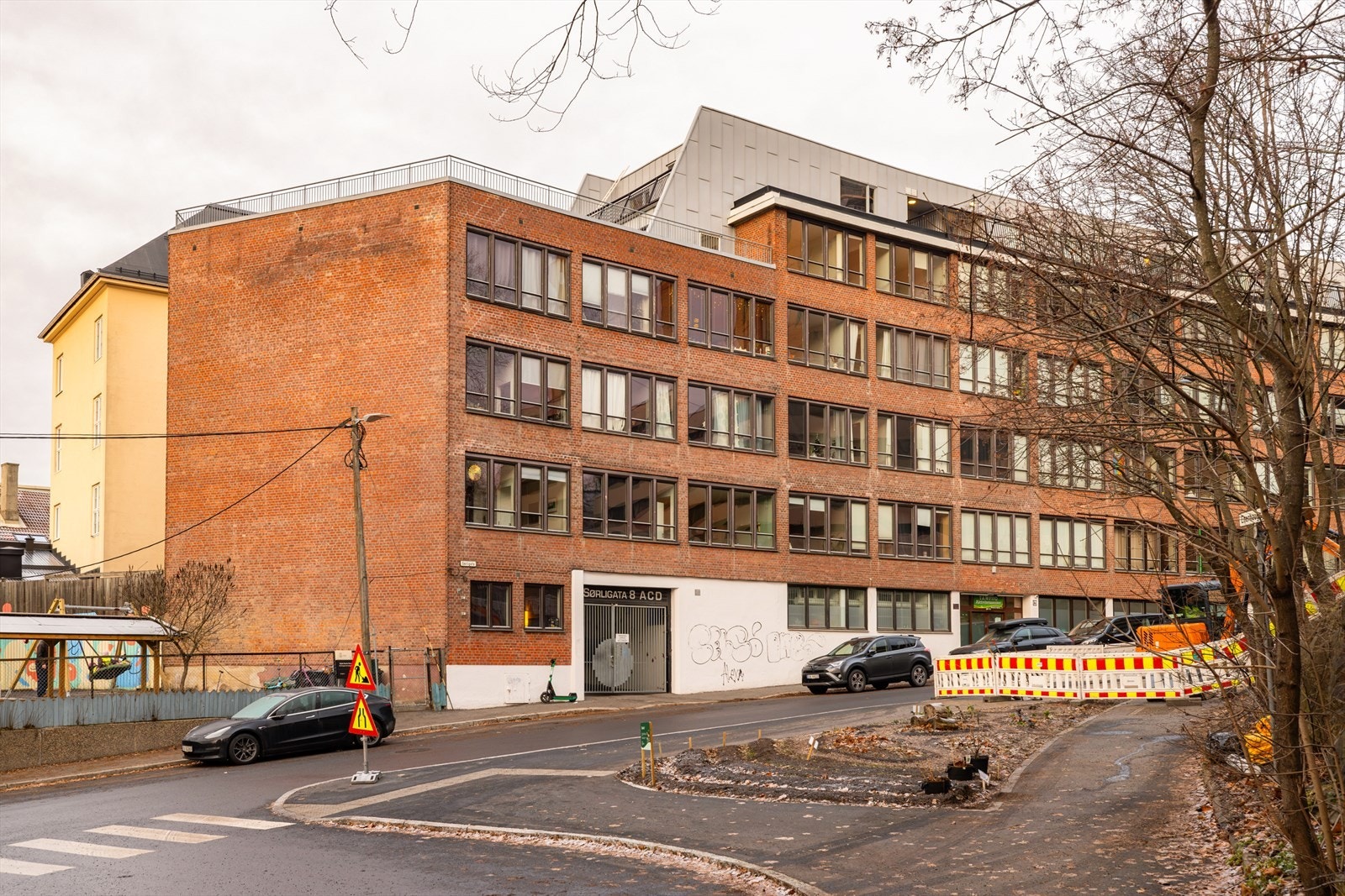 Her bor du midt mellom Grønland og Tøyen med kort vei til et rikt utvalg av servicetilbud, kollektivtransport og spennende opplevelser. Galleribilde