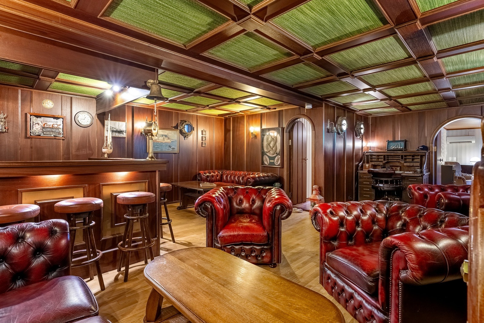 Her kan man nyte gode drinker i hyggelig lag! Galleribilde