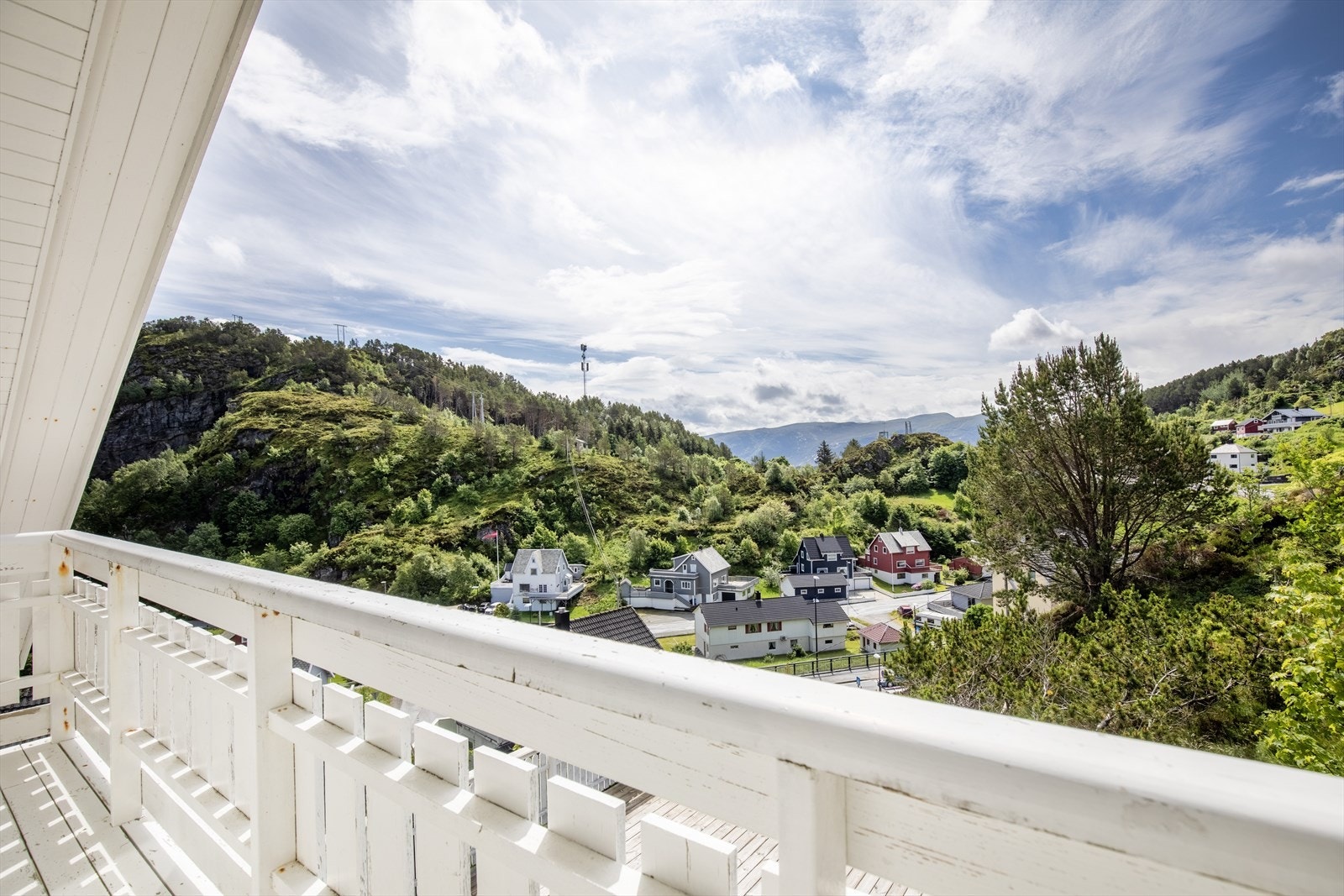 Loftveranda med fin utsikt mot syd Galleribilde