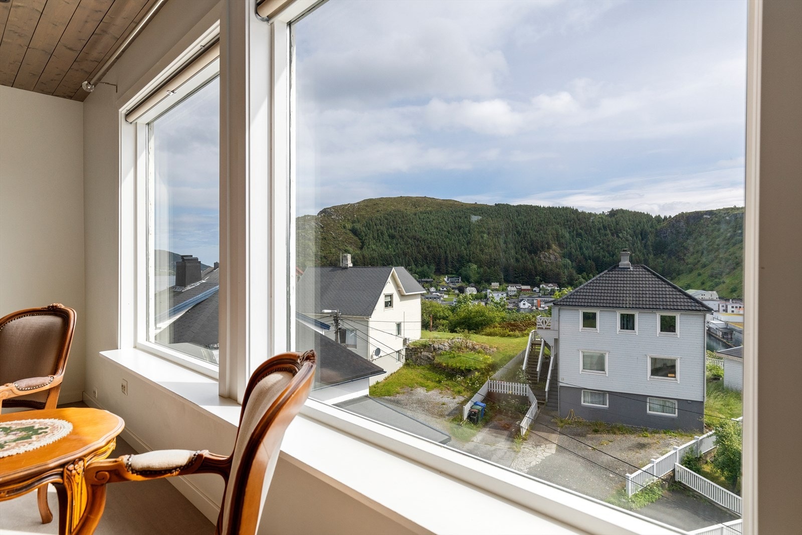 Utsikt fra stuevinduet Galleribilde