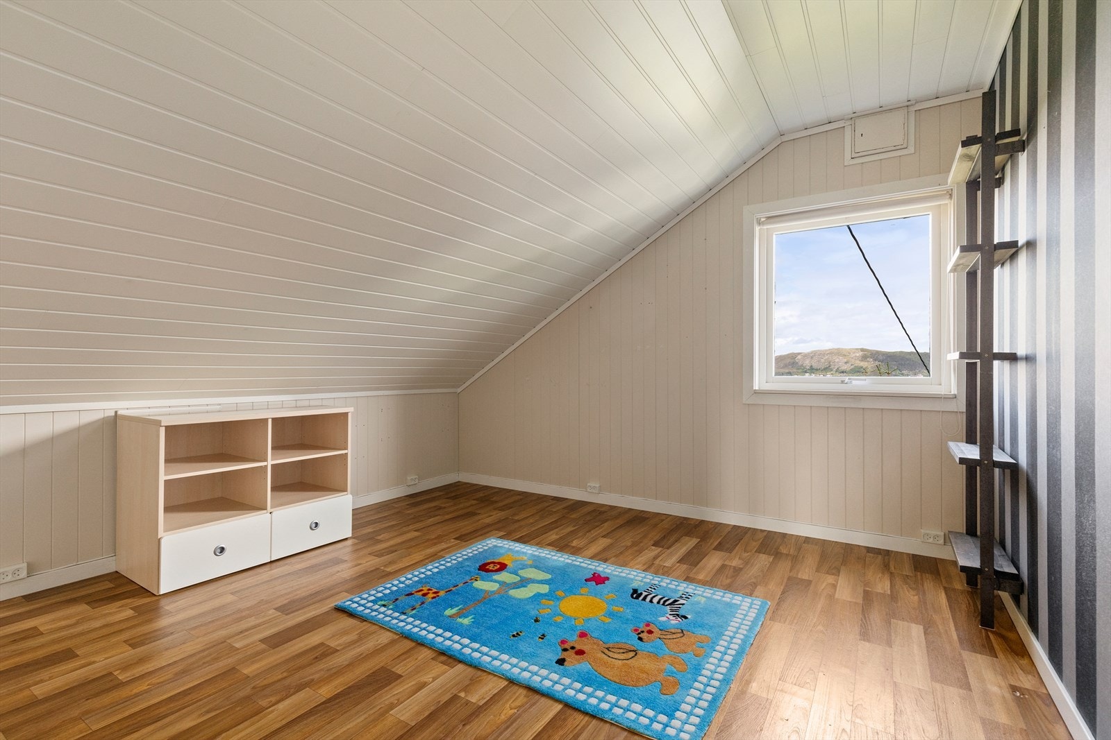 Soverom 2 i loftetasjen Galleribilde