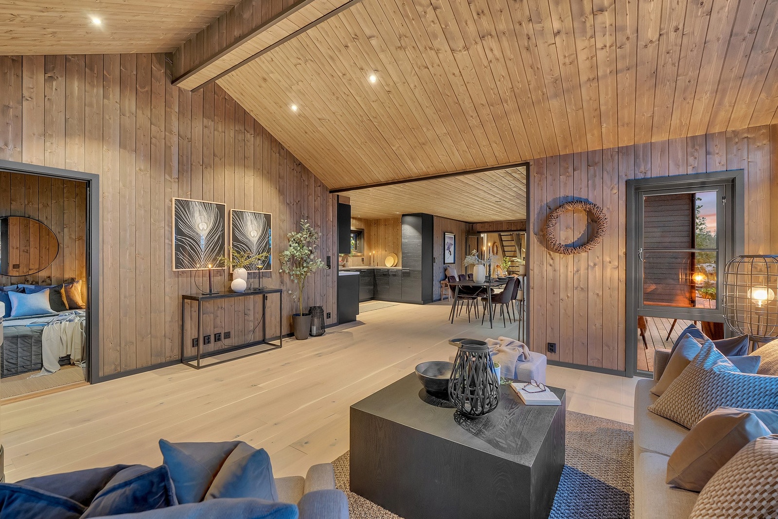 En nyoppført fritidsbolig fra 2024, med god standard og supre friluftsmuligheter. Galleribilde