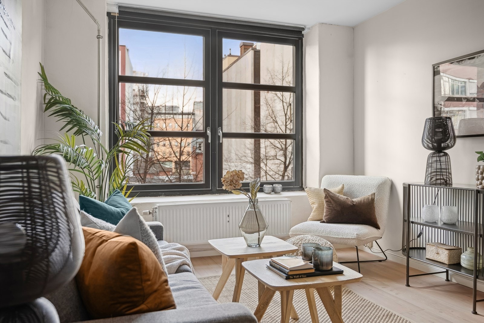 Leiligheten har en svært idyllisk beliggenhet ved Akerselva. Galleribilde