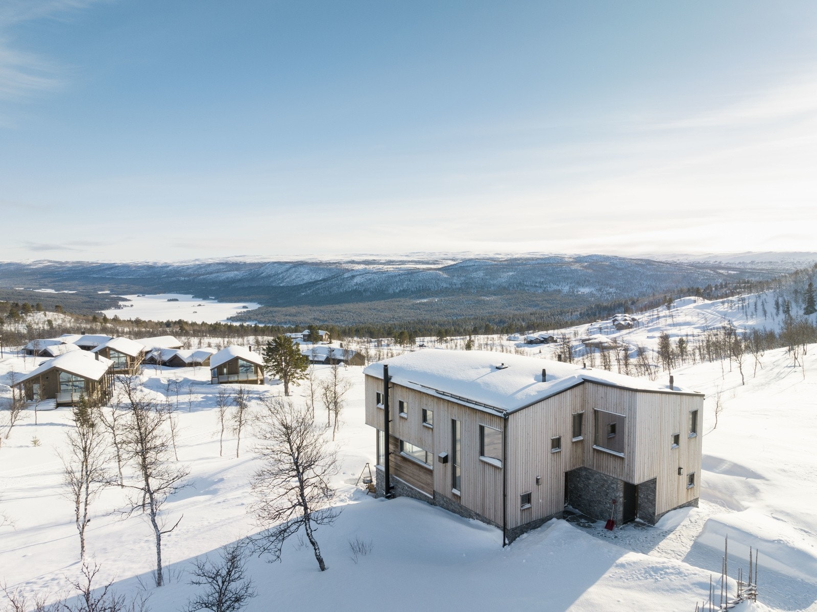Den storslåtte utsikten treffer deg allerede når du går inn døren Galleribilde
