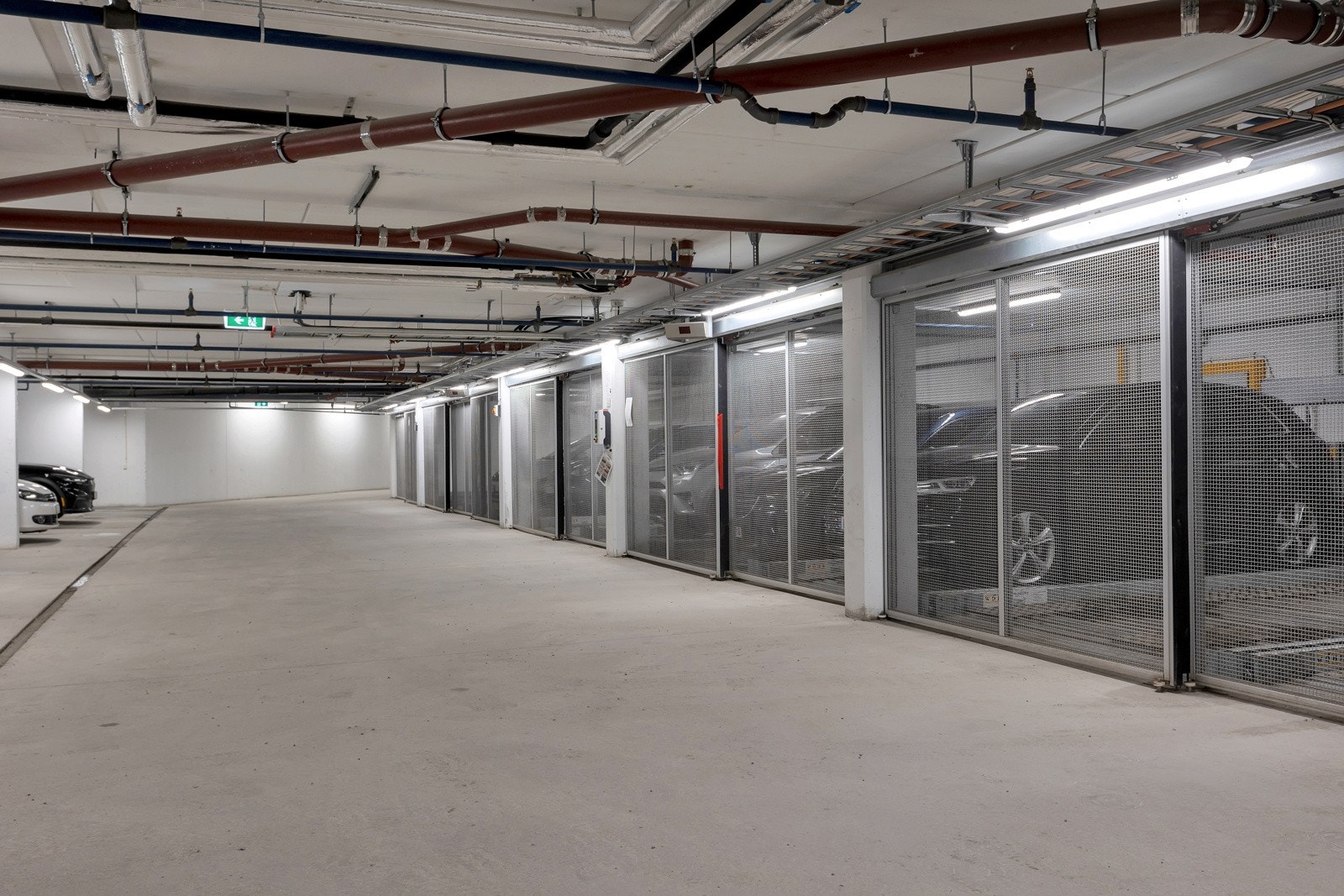 Leiligheten har egen plass i felles garasjeanlegg Galleribilde