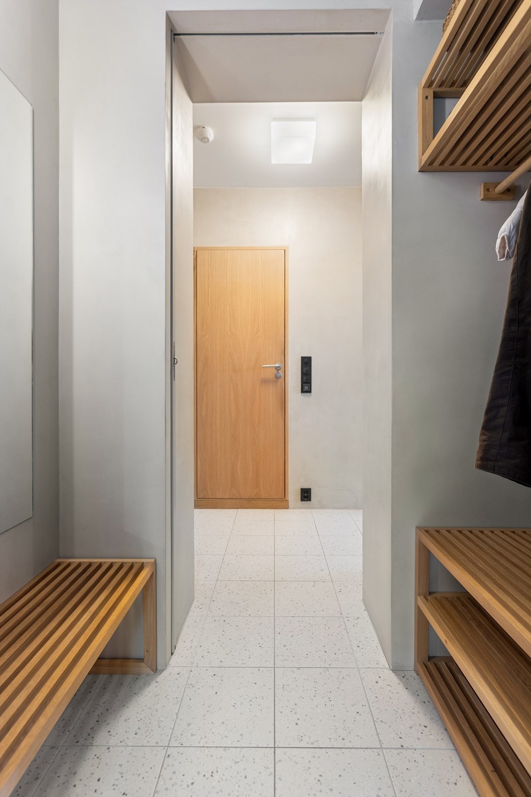Entréen har god plass til oppbevaring av sko og yttertøy. Galleribilde