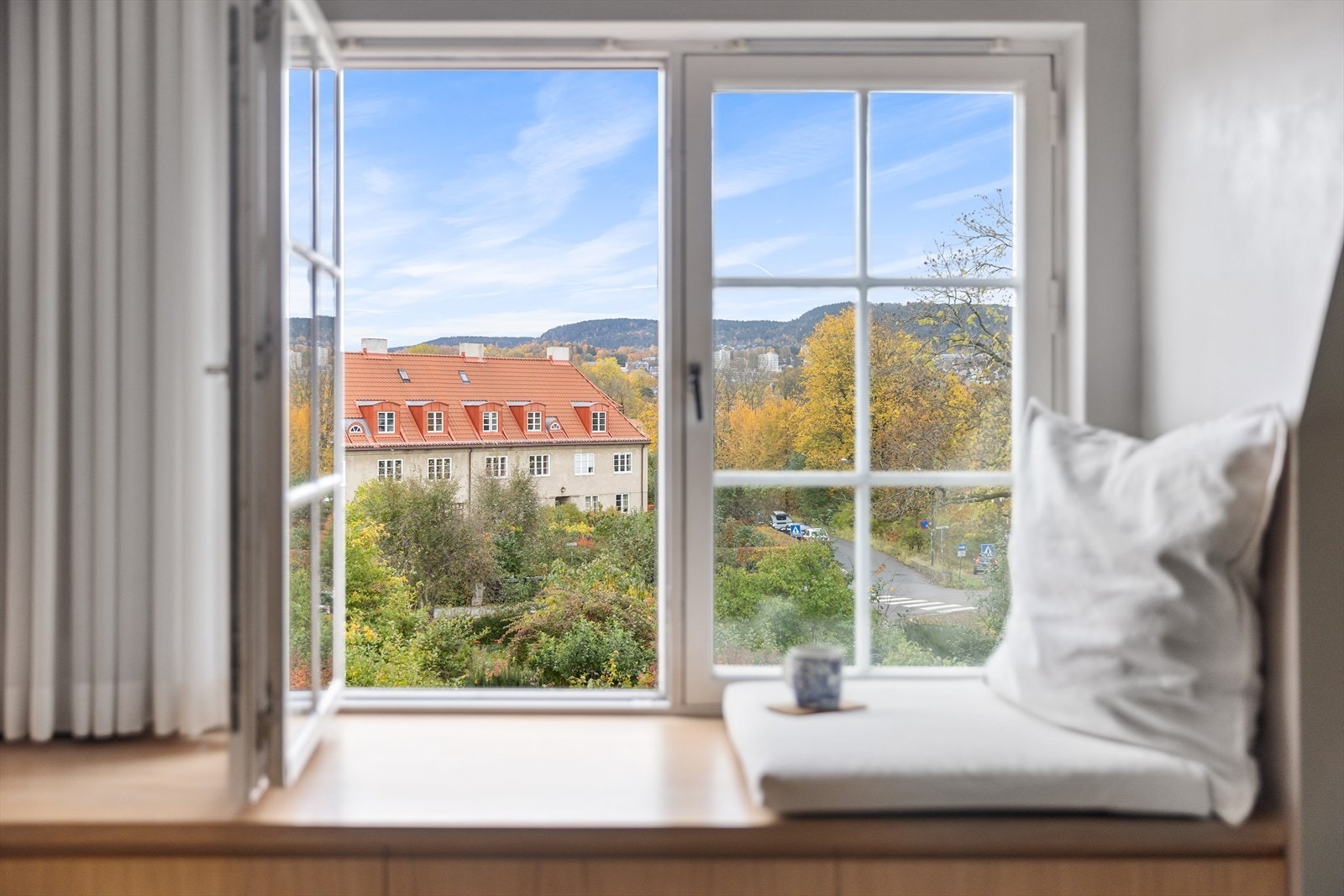 Et perfekt sted å se soloppgangen med morgenkaffe og flott utsikt over Hagebyen og Grefsenkollen. Galleribilde