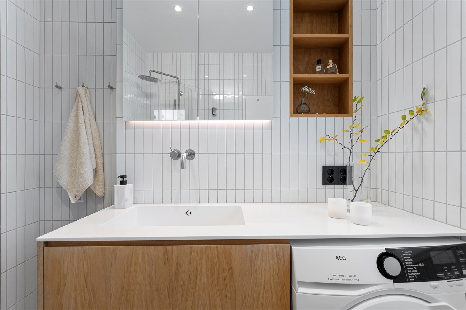 Badet ble pusset opp i 2020 med en lekker, delikat og smakfull innredning. Galleribilde