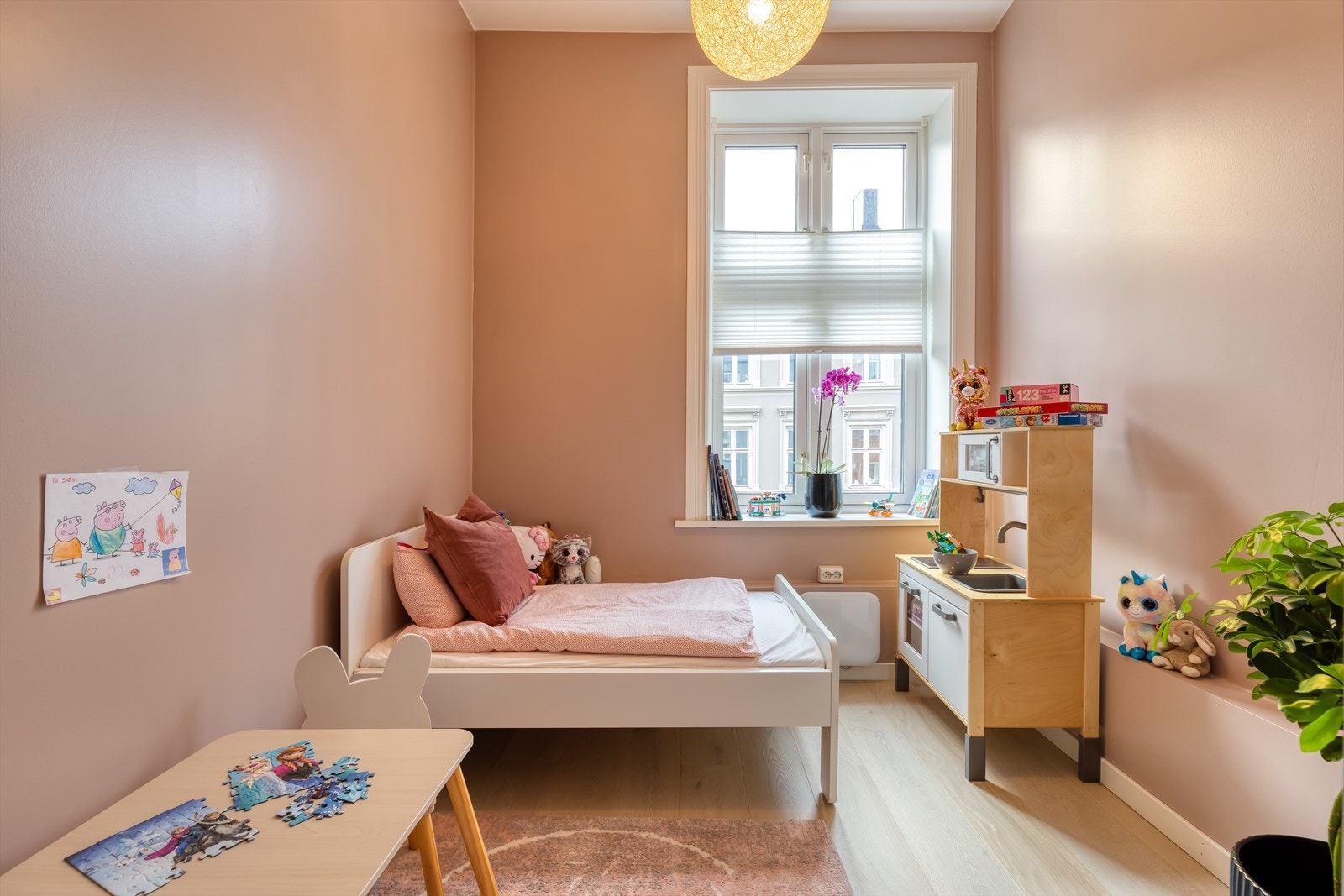 Tidligere var kjøkkenet her, men ble flyttet til stuen 2021 Galleribilde