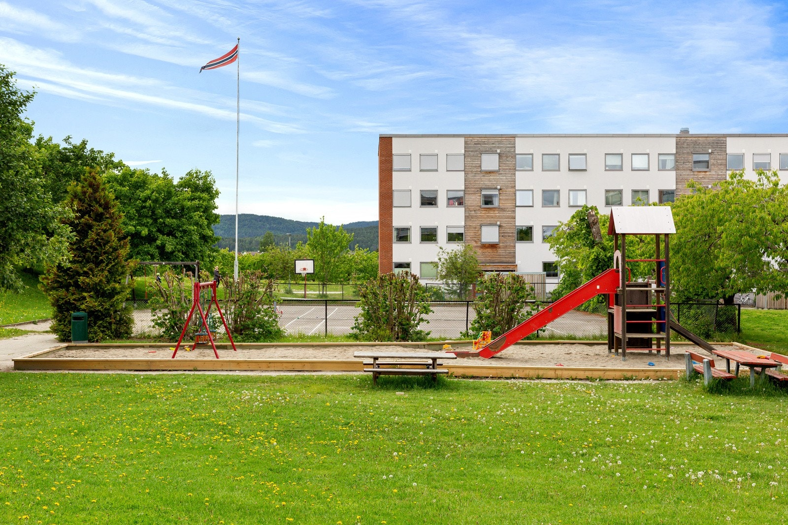 Borettslaget og nærliggende områder er meget barnevennlig. Galleribilde