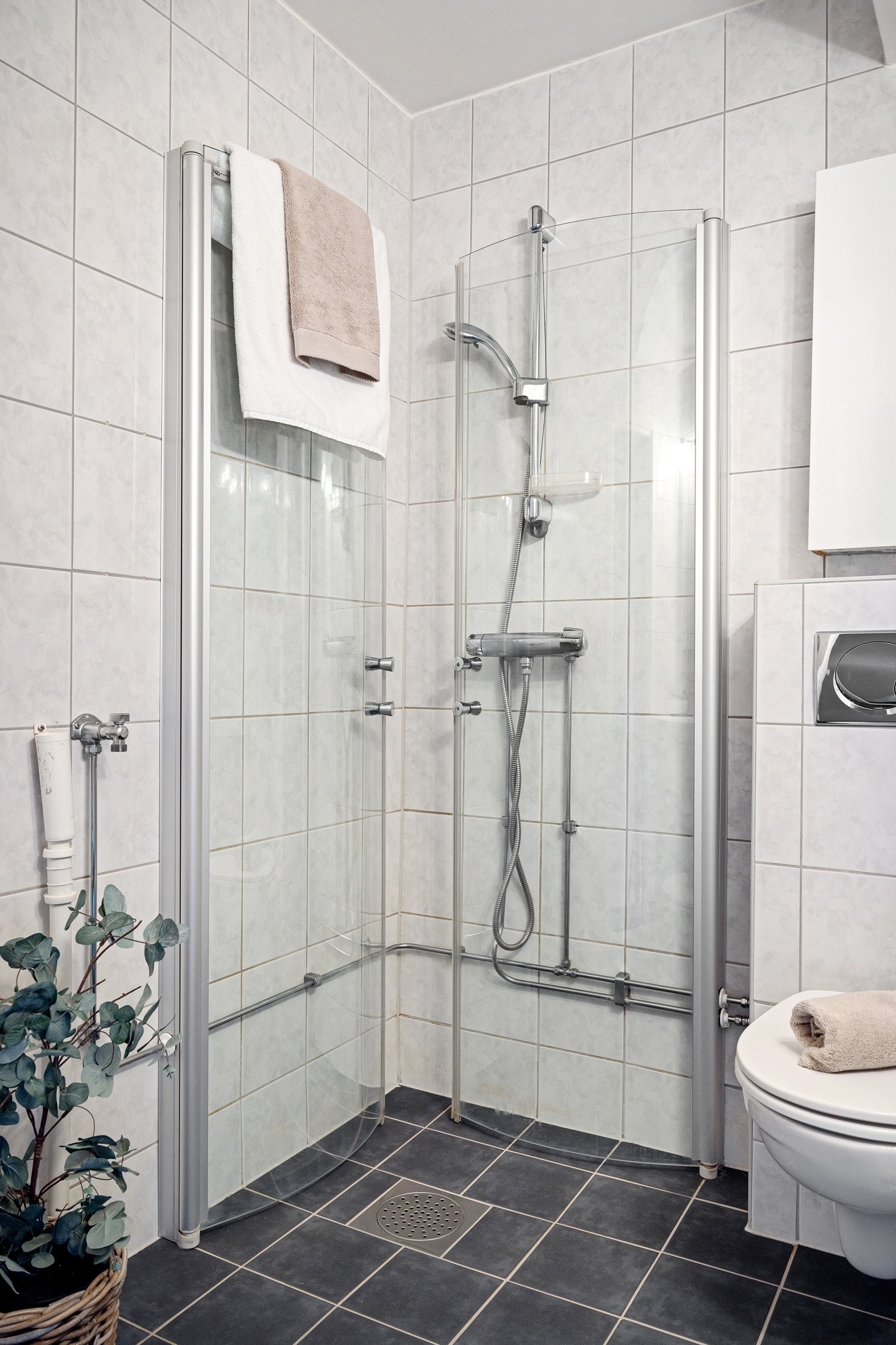Opplegg for vaskemaskin. Galleribilde