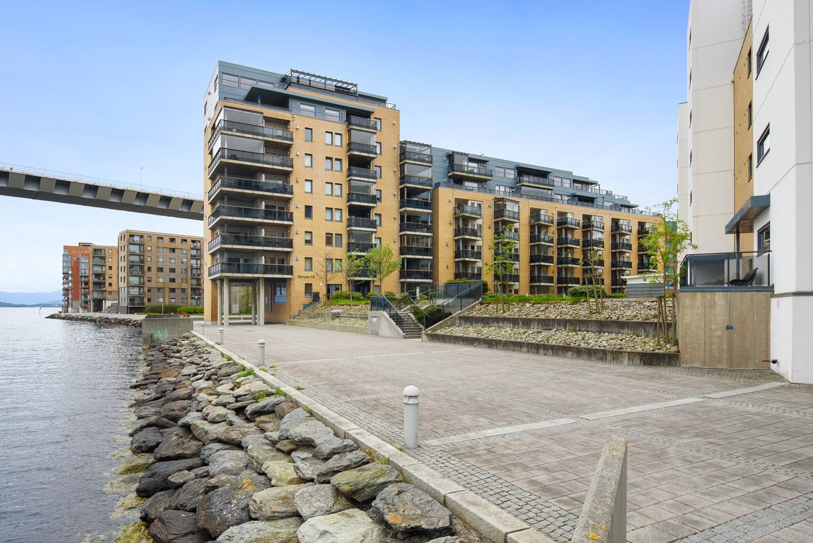 Uteområdet Galleribilde