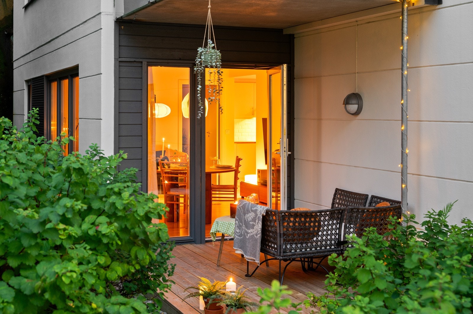 Leiligheten vender i sin helhet mot indre gårdstun. Galleribilde