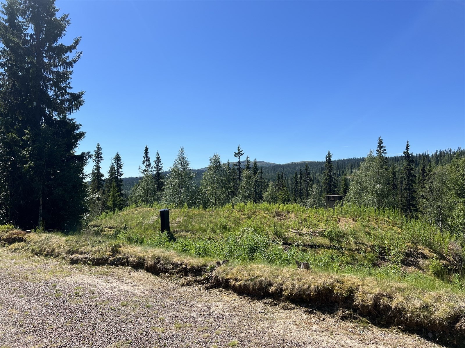 Hytta ligger godt plassert og har utsyn til fine naturområder. Galleribilde
