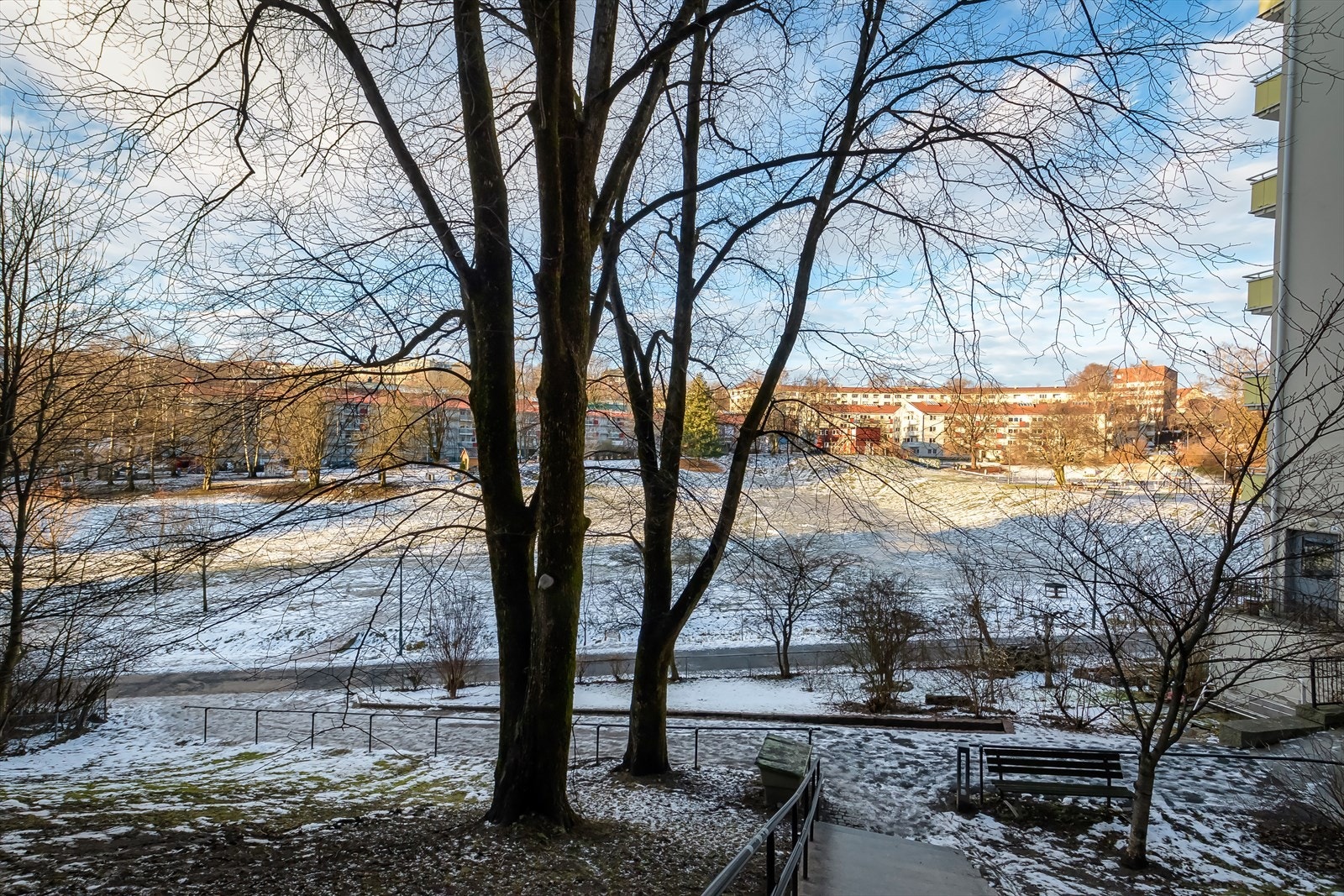 Vøyensvingen Borettslag består av 142 boliger med fasiliteter som fellesvaskeri, sykkelparkering og vaktmestertjeneste Galleribilde