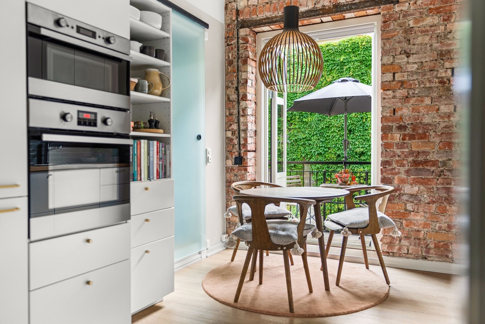 I tillegg er det utgang til den fine balkongen. Galleribilde