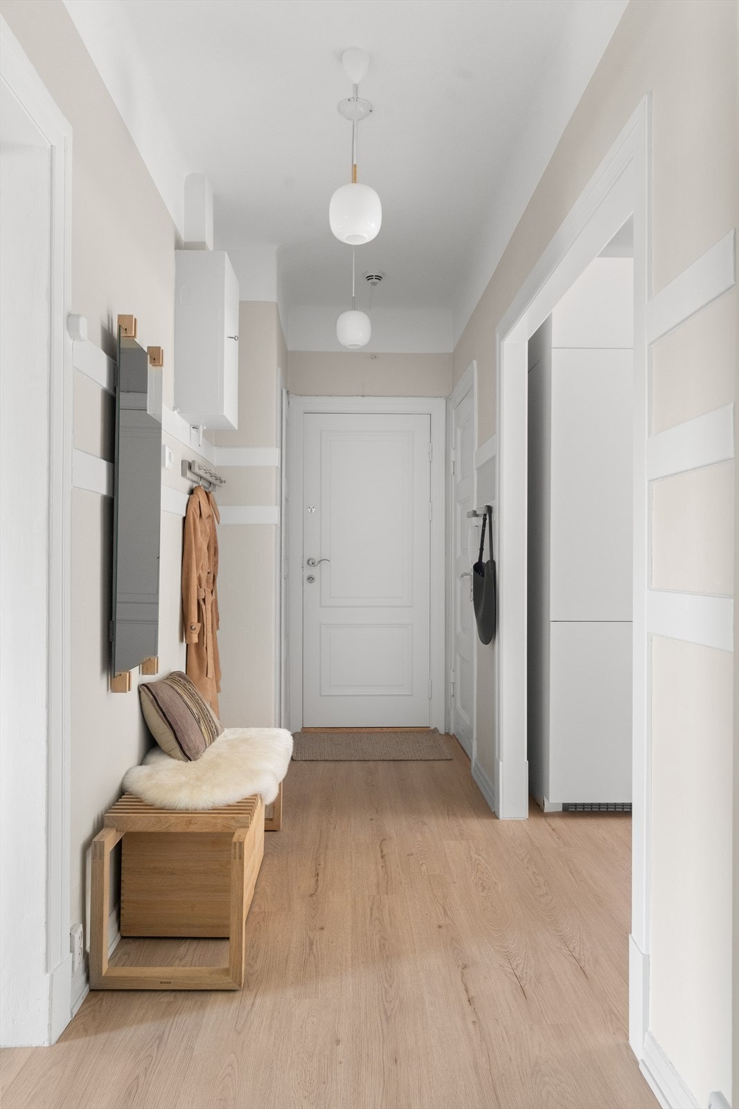 Velkommen til Uelands gate 40! Som i resten av leiligheten ble det i 2022 lagt nytt gulv av korkvinyl, samt malt alle vegg- og takflater. Galleribilde