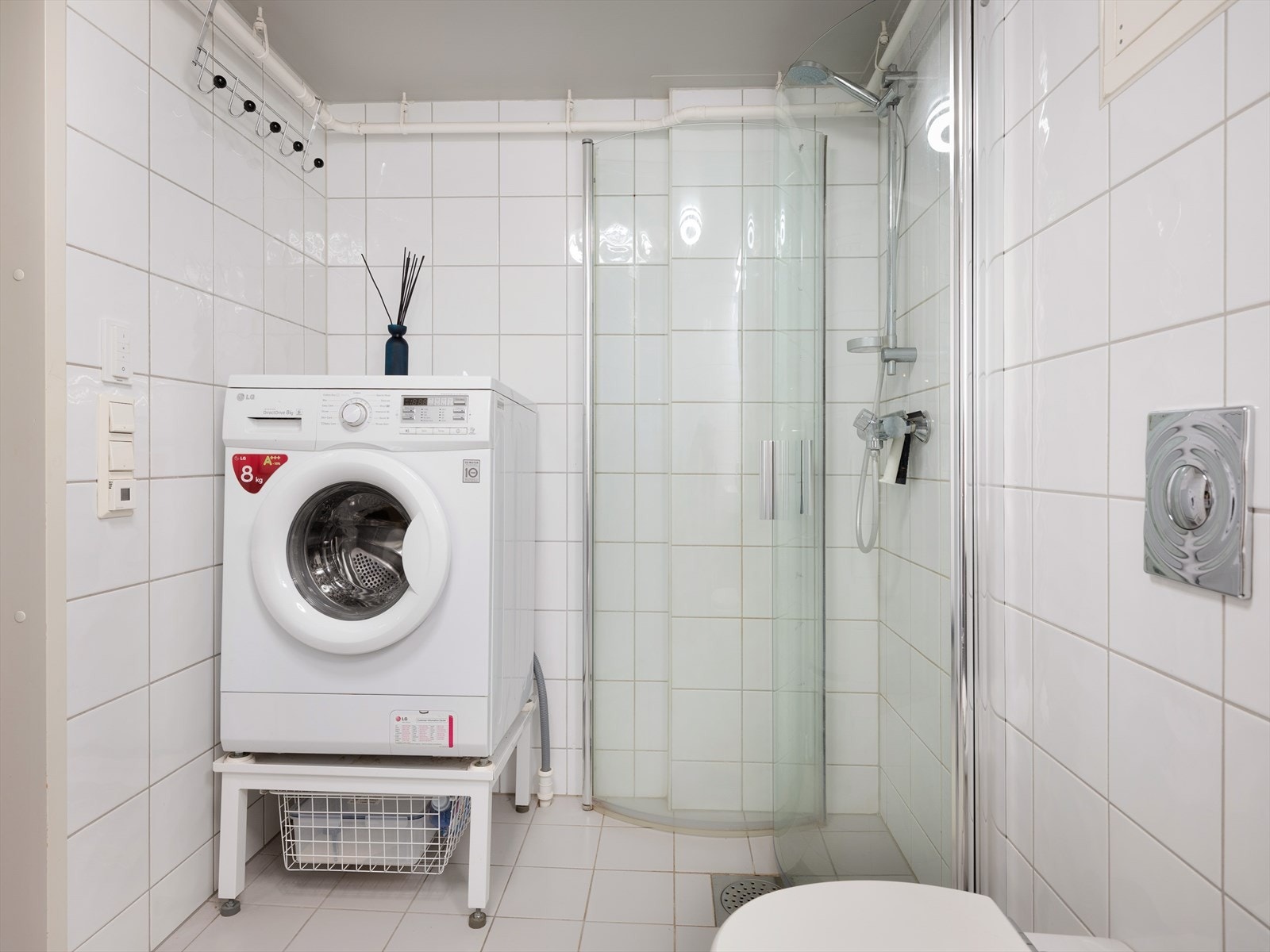 - Det er opplegg for vaskemaskin og plass til tørketrommel - Galleribilde